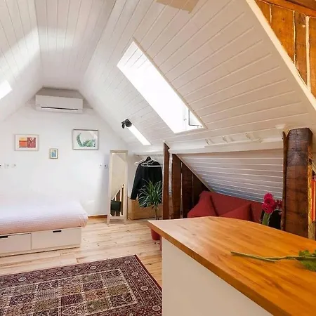 Charming Loft In Intendente Apartment Lissabon